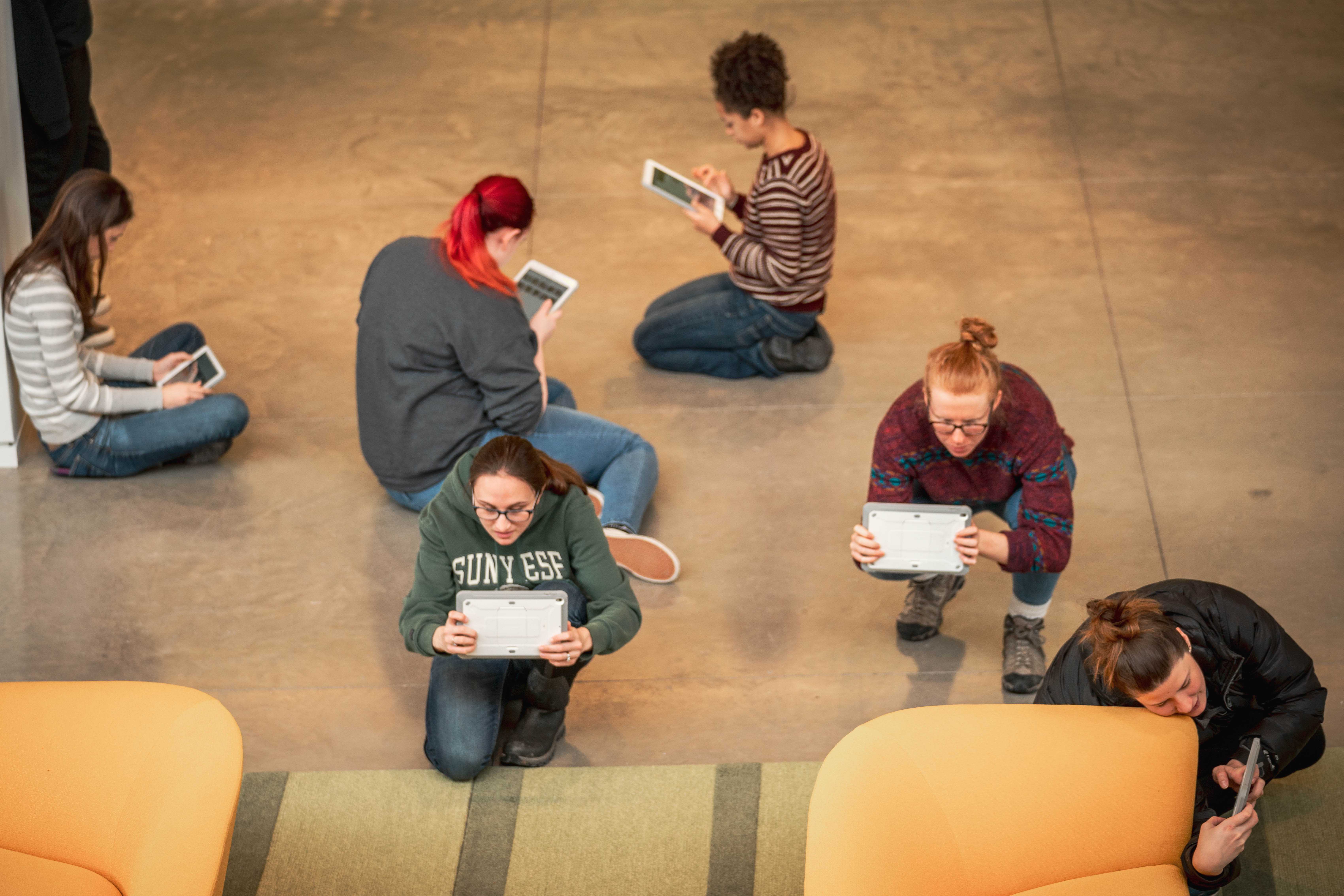 College-designed AR app sparks new level of learning for veterinary